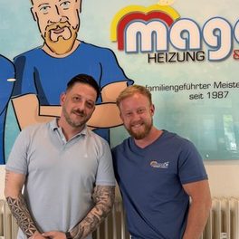 Kevin Stumpf mit dem Team der Helmut Mager GmbH — Heizung & Sanitär, Meisterbetrieb aus Düren seit 1987